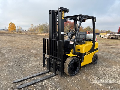 2010 Yale GLP050VX 4600 lb Pneumatic Tire Chariot Élévateur