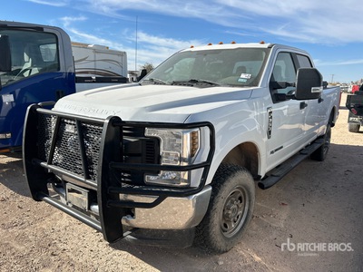 2018 Ford F-350 4x4 Crew Cab Pickup