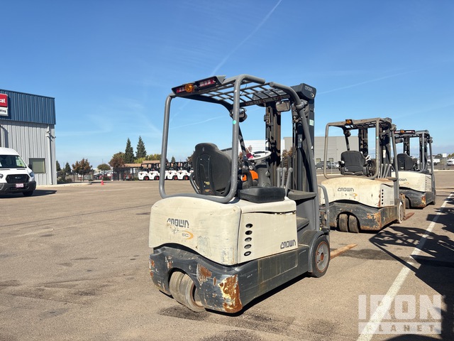 MONTACARGAS ELéCTRICO 2015 CROWN SC524X40TT