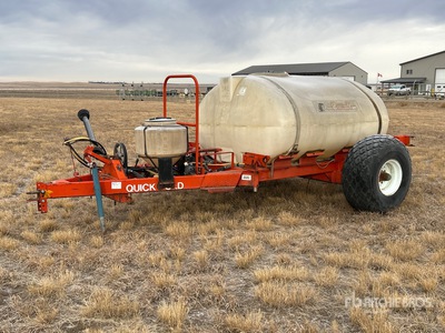 Brandt 800 gal Water Tank w/Cart