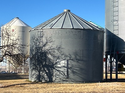 Westeel Rosco +/- 3300 bu 5 Ring Grain Bin