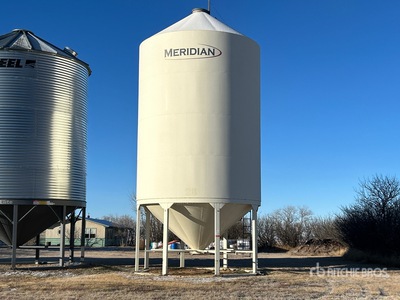 Meridian +/- 4100 bu Smooth Wall Hopper Grain Bin