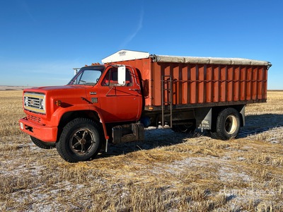 1976 Chevrolet C65 4x2 Grain Truck