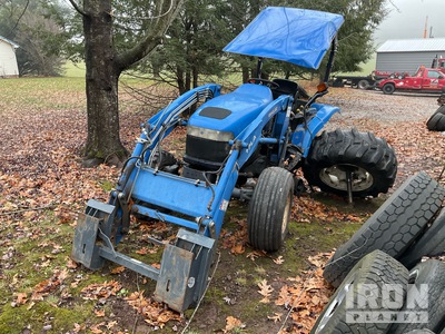 New Holland TC40D 4WD Tracteur agricole utilitaire (Inoperable)