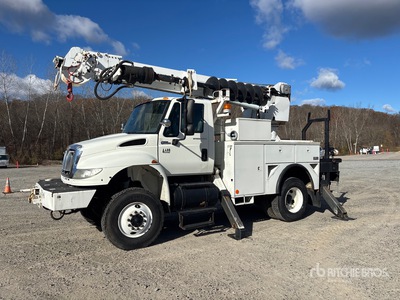2006 Altec DL42T R on 2006 International 4400 4x4 Digger Derrick Truck