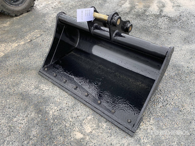 2025 Warrior WBMC5-1200 47 in Cleanup Excavator Bucket - Fits 5 - 6 ton (Unused)