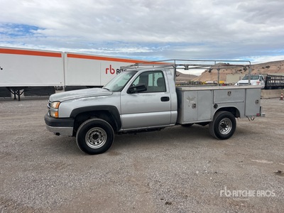 2006 Chevrolet 2500 4x2 Utility Truck