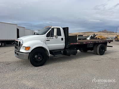 2004 Ford F-650 4x2 Platte vrachtwagen