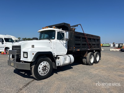 1998 Mack RD688S 6x4 Camion à benne basculante D/E