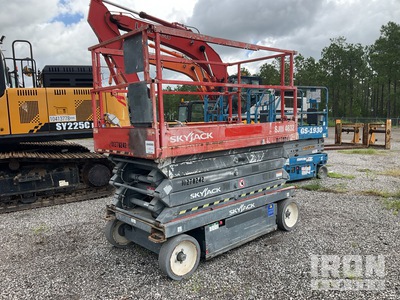 2014 Skyjack SJIII 4632 Electric Scissor Lift
