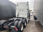 Picture, Right Rear Corner