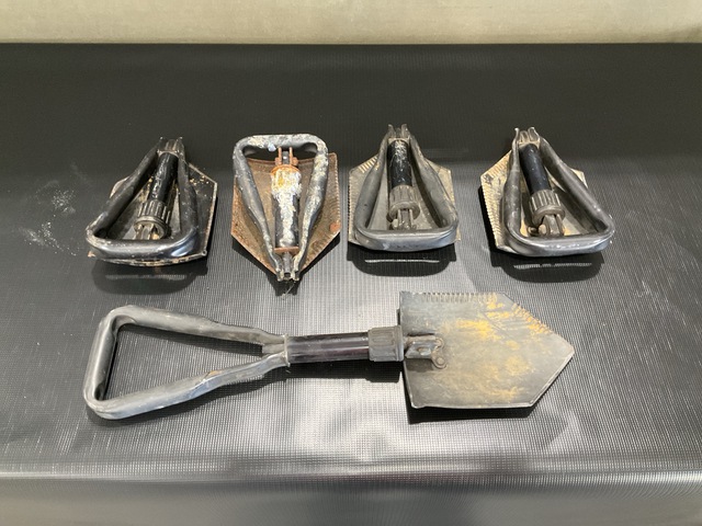 (82) Entrenching Hand Tools