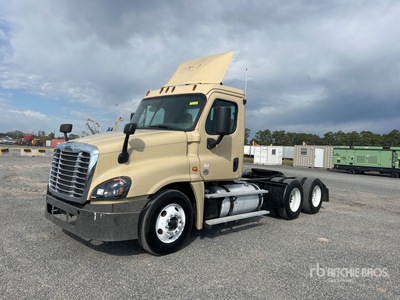 2017 Freightliner Cascadia 125 6x4 T/A Day Cab Truck Tractor