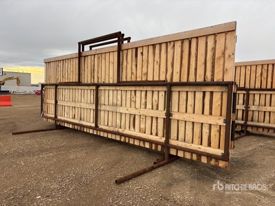 Quantity of (5) 24 ft x 9 ft Płot przeciwwiatrowy