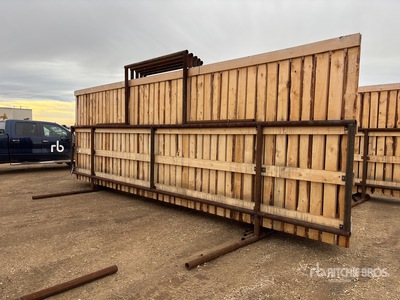 Quantity of (5) 24 ft x 9 ft Płot przeciwwiatrowy