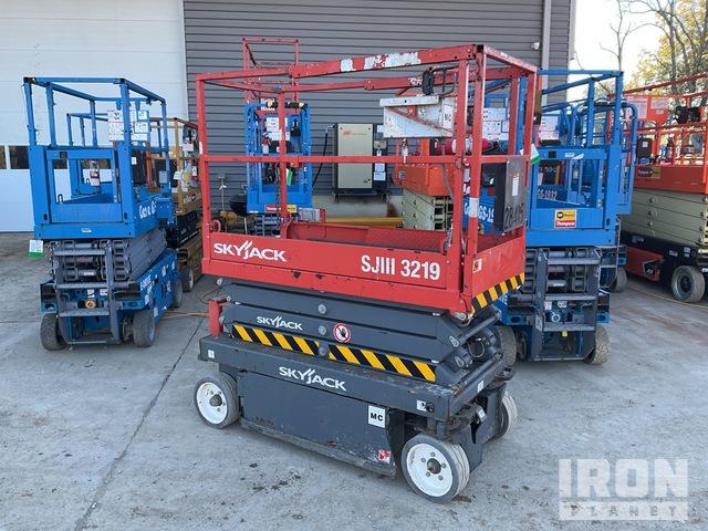 ELEVADOR TIJERA 2018 SKYJACK SJIII3219