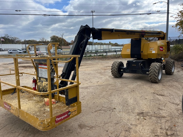2019 JLG 800AJ 4WD Diesel Articulating Boom Lift