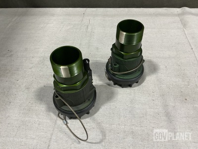 (2) Eaton 64320V22 Quick Disconnect Coupling Halves