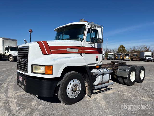 Model Ch613 1995 Mack CH613 6x4 Day Cab Prime Mover | Ritchie Bros. Auctioneers