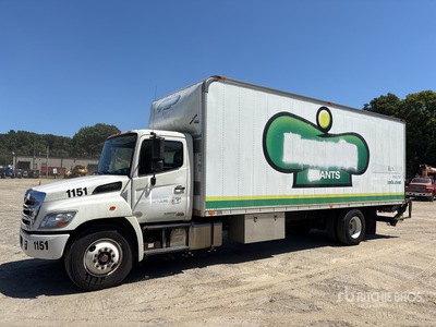 2014 Hino 268 4x2 Van Truck