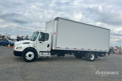 2005 Freightliner M2 106 4x2 Van Truck