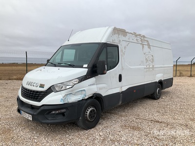 2021 Iveco Daily 35S18 Cargo Van