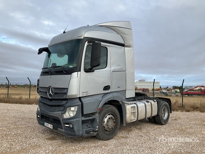 2015 Mercedes-Benz Actros 1845LS 4x2 S/A Sleeper Truck Tractor