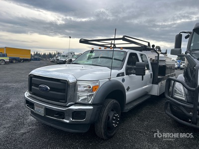 2014 Ford F-450 XL 4x2 Crew Cab Camion à Plateau