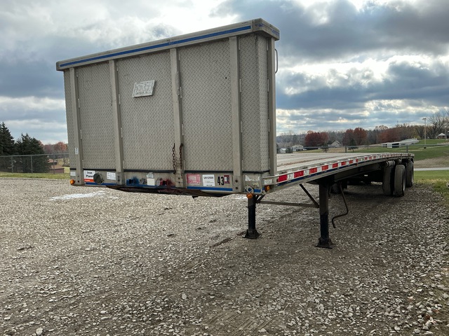 2006 East 42400 lb 48 ft T/A Spread Axle Flatbed Trailer