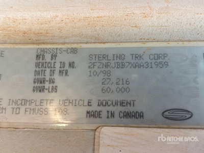 1998 Vactor 2100 on 1999 Sterling LT7501 6x4 Vacuum Excavator Truck