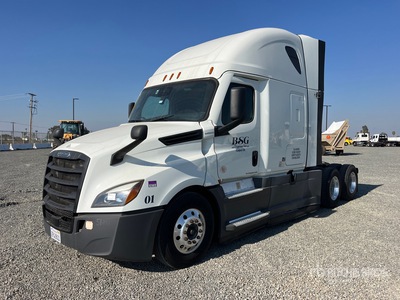 2021 Freightliner Cascadia 126 6x4 T/A Sleeper Truck Tractor