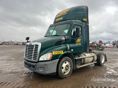 2018 Freightliner Cascadia 113 4x2 S/A Day Cab Truck Tractor