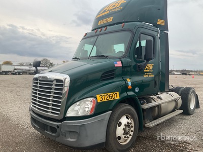 2018 Freightliner Cascadia 113 S/A Day Cab Truck Tractor