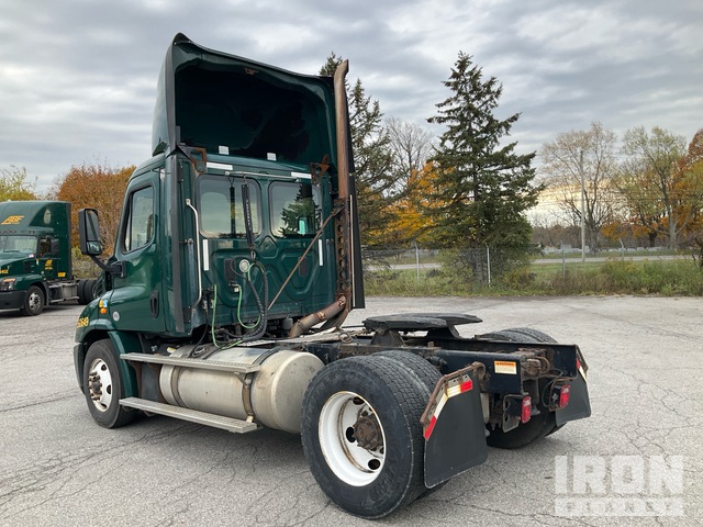 CAMIóN 2016 FREIGHTLINER