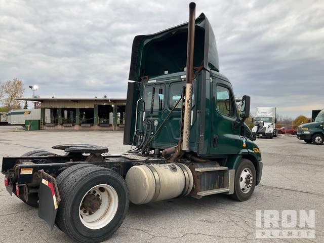 CAMIóN 2016 FREIGHTLINER