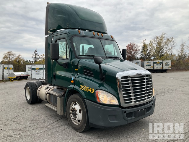 CAMIóN 2016 FREIGHTLINER