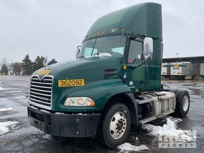 2017 Mack CXU612 4x2 S/A Day Cab Truck Tractor