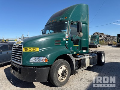 2016 Mack CXU612 4x2 S/A Day Cab Truck Tractor