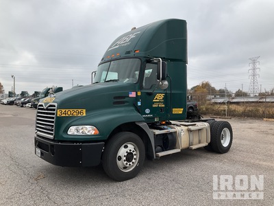 2015 Mack CXU612 4x2 S/A Day Cab Truck Tractor