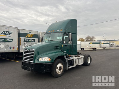 2015 Mack CXU612 4x2 S/A Day Cab Truck Tractor