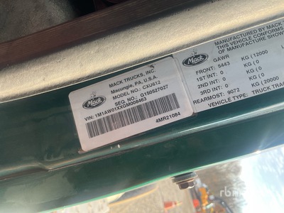 2016 Mack CXU612 Ciągnik siodłowy z kabiną dzienną S/A
