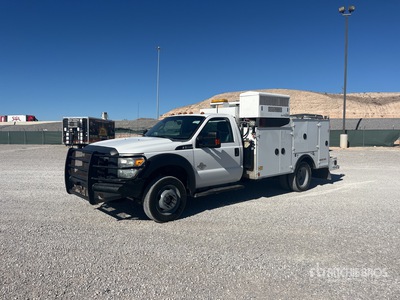 2015 Ford F-550 XL 4x4 Lube Truck