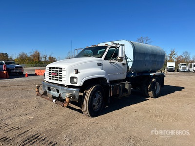 1997 GMC C7500 4x2 Water Truck