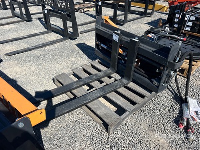 2025 Wolverine PFA-11-3300G 48 in Fourches pour chargeuse à différentiel (Unused)