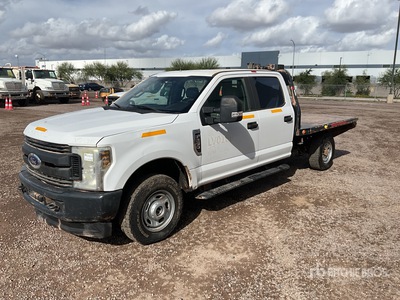 2019 Ford F-250 XL 4x4 Crew Cab Flatbed Truck