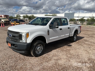 2017 Ford F-250 XL 4x4 Crew Cab Pickup