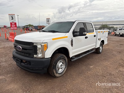 2017 Ford F-250 4x4 Crew Cab Autocarro di servizio