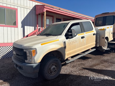 2017 Ford F-250 4x4 Crew Cab Pickup