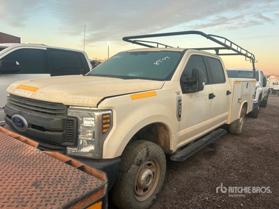 2019 Ford F-250 XL 4x4 Crew Cab Utility Truck (Inoperable)