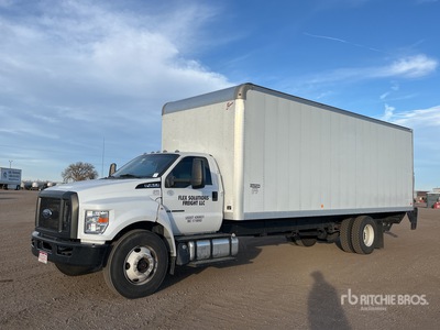 2019 Ford F-750 4x2 Camion fourgon